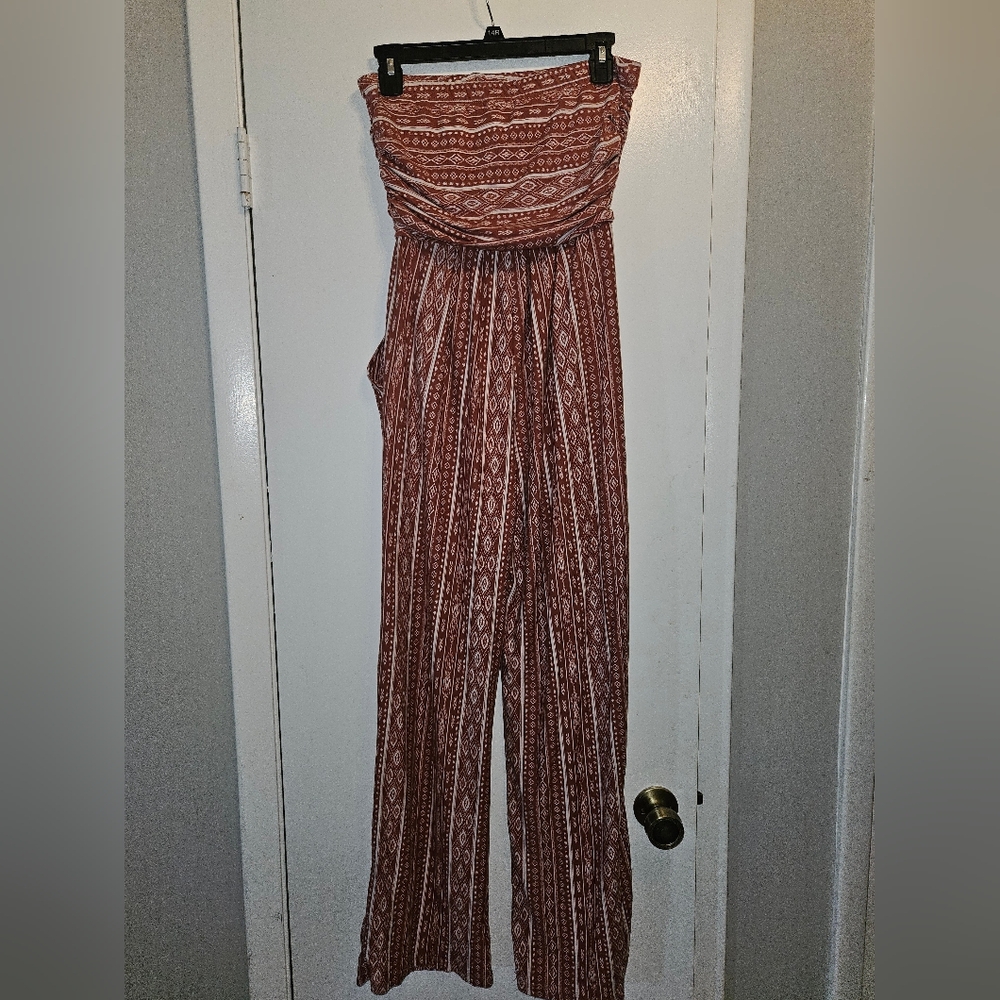 Rue21 Strapless Jumpsuit with Red and White Stripes - Picture 3 of 3